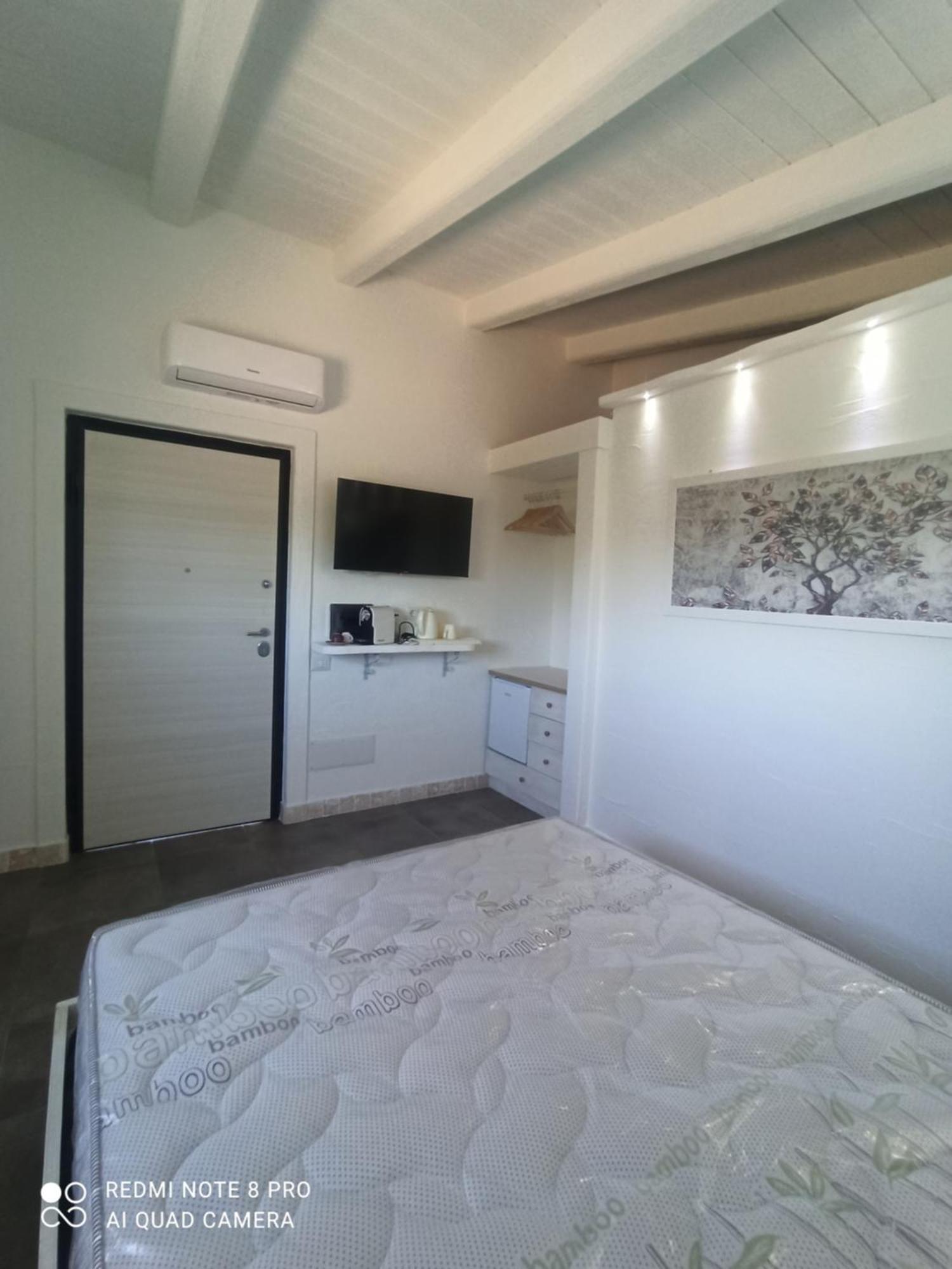 Bello Bello Rooms Santa Teresa Gallura Kamer foto